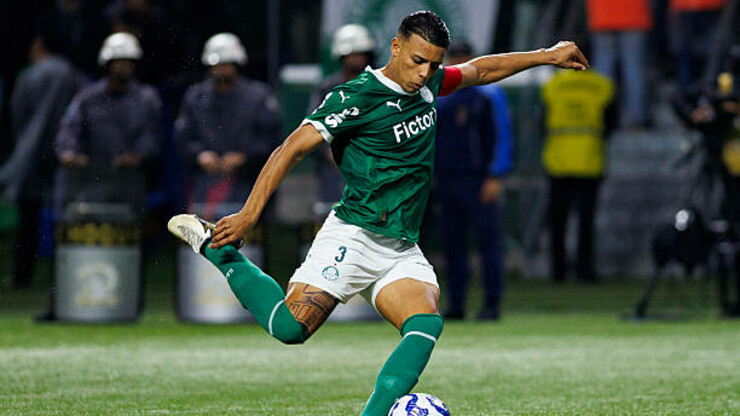 Шахтар готує пропозицію щодо бразильського захисника