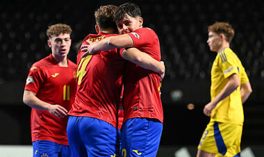Spain and Ukraine in the match with 11 goals identified the finalist Euro U-19