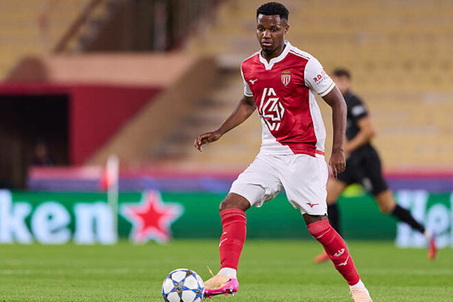 Перезагрузка карьеры. Топ-форвард назван лучшим игроком месяца в Монако