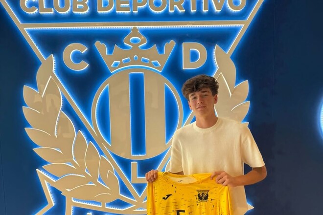 Допомогли Коноплянка та Зозуля. Український воротар перебрався в Іспанію