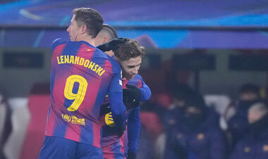 ВИДЕО. Шоу в Праге: после дубля Фермина Лопеса Левандовски забил автогол