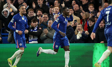 Гол Кайседо. Челси вырвал победу у Пафоса и поднялся в топ-8 Лиги чемпионов