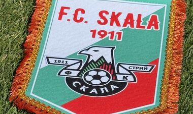 Український клуб попрощався з головним тренером та чотирма гравцями