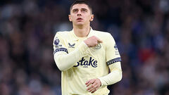 К экс-тренеру Шахтера. Участник Лиги чемпионов нацелился на Миколенко