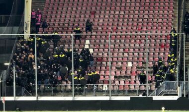 Матч Ліги Європи зірвали фанати: хаос на трибунах у Нідерландах