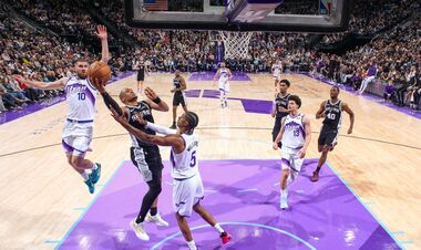 НБА: Юта з Михайлюком програла Сан-Антоніо, Кліпперс перемогли Лейкерс