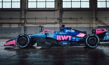 ФОТО. Команда Формулы-1 презентовала машину на новый сезон