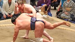Hatsu Basho. Аонишики эффектно побеждает йокодзуну Хосерю
