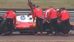 ВІДЕО. Хемілтон на Феррарі зупинився на трасі. У команди проблеми?