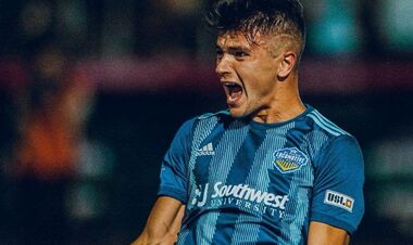 Денис КОСТЫШИН: «Слова папы для меня важны. Я кайфую от игры Колоса»