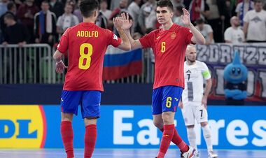 Впевнений старт. Іспанія без проблем обіграла Словенію
