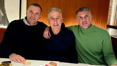 ФОТО. Шевченко встретился со старыми друзьями: Мальдини и другими