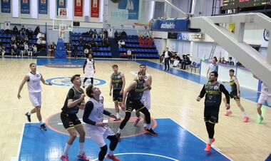 Київ-Баскет у перенесеному матчі впевнено переміг Ніко-Баскет