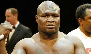 Легенда боксу, який нокаутував Кличка, впевнений, що зупинить Усика