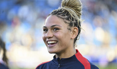 Донька відомого баскетболіста стала найбільш високооплачуваною у футболі