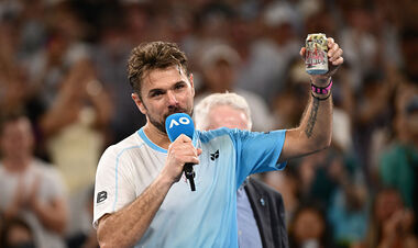 ВИДЕО. Вавринка провел последний матч на Aus Open и выпил пиво с директором