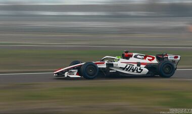 ВІДЕО. Пілот Ф1 не впорався з управлінням під час тесту на трасі Феррарі