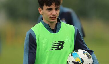 Футболист сборной Украины провел судьбоносный разговор с Игорем Суркисом