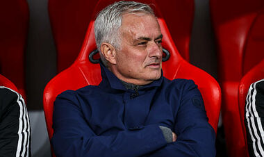 Моуріньо прокоментував розгромну перемогу Бенфіки і заговорив про Судакова