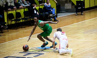 Американец Запорожья: «Каждый день засыпаю и просыпаюсь под сигнал тревоги»