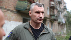 Кличко рассказал, что получил солидную помощь