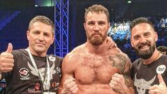 Боксер отправил Тайсона Фьюри в больницу и теперь мечтает о бое с ним