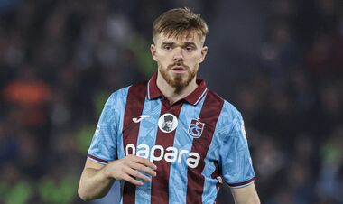 Борнмут хоче купити Батагова. Названо суму оренди з обов'язковим викупом