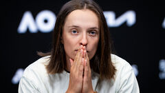 ВІДЕО. Охорона Aus Open не пустила Свьонтек до будівлі без акредитації