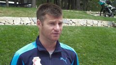 Известный тренер покинул Украину, клуб расторг контракты почти со всеми