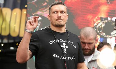 Александр Усик объяснил, почему важно бороться не только на фронте