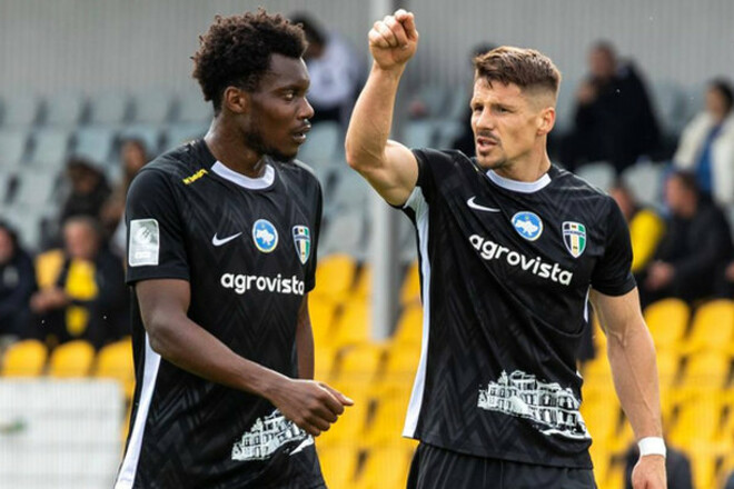 Захисник зіграв проти своїх. Олександрія вдома поступилась Карпатам