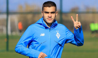 Українського футболіста Динамо запропонували купити 20-разовому чемпіону