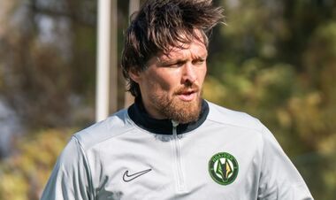 ВІДЕО. Ротань пояснює Усику, що потрібно робити після виходу на заміну