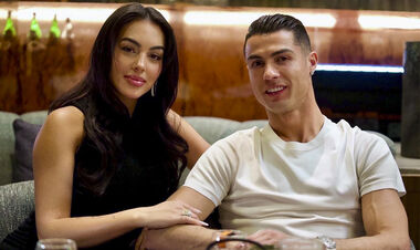 ФОТО. Как Криштиану Роналду поздравил Джорджину Родригес с ДР