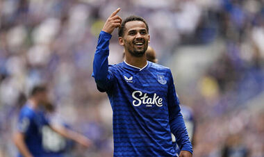 Вінгер, який підкорив КАН-2025, потрапив на радари Манчестер Юнайтед