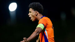 Барселона завершила трансфер нидерландца. Фабрицио Романо подтвердил