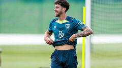 Ювентус бросает вызов испанским грандам в борьбе за защитника Борнмута