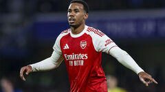 Скандал після свистка: гравці Арсенала і МЮ зійшлися в сутичці