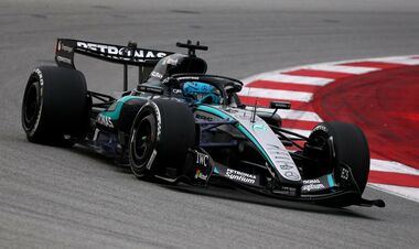 Тесты Ф1. Дебют чемпиона, рекордное время Мерседес и проблемы Ауди