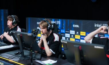 Украинцы провалили дебютный матч после яркого старта в Кракове