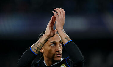 ВИДЕО. 3:2 для Челси. Жоао Педро дважды огорчил Наполи и перевернул игру