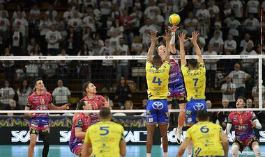 Плотницький з Перуджою обіграли чемпіонів Іспанії та пройшли у плей-оф ЛЧ