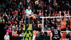 Команда украинки потерпела поражение в первом матче 1/8 финала Кубка ЕКВ