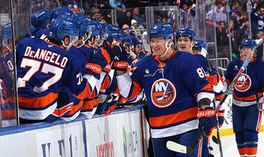 НХЛ. Дербі Нью-Йорка з голом новачка, хет-трик, поразка Колорадо