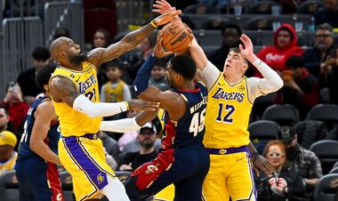 НБА. Голден Стейт розгромив Юту з Михайлюком, Клівленд не помітив Лейкерс