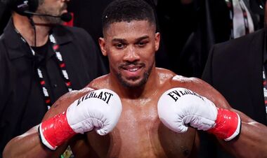 В Британії вважають, що Джошуа підписав контракт на найбільший бій у боксі