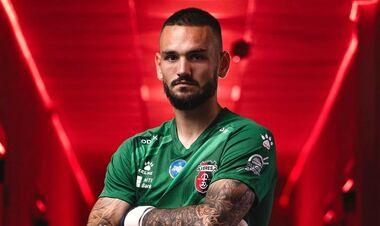 Легенда Динамо пригласит в Азию голкипера из Украинской Премьер-лиги