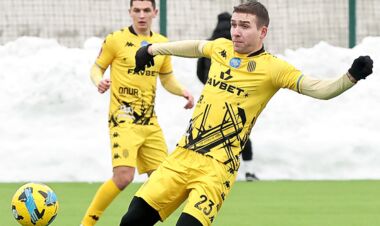 Рух проводит спарринг в ФК Николаев (Львовская область). Стартовые составы