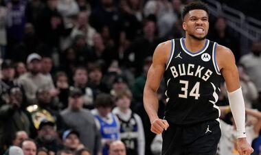 Адетокунбо та Мілуокі визначилися з майбутнім грецької зірки