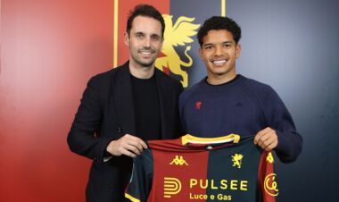 ОФИЦИАЛЬНО. Конкурент для Малиновского. Дженоа приобрела полузащитника